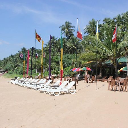 Warahena Beach Hotel Bentota Buitenkant foto